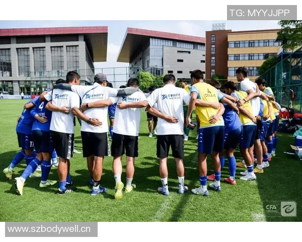 赛后分析：重庆足球队与武汉足球队的速度对决全景回顾